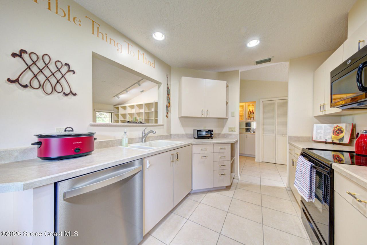 822 Ridge Lake Drive, Melbourne, FL 32940 Photo