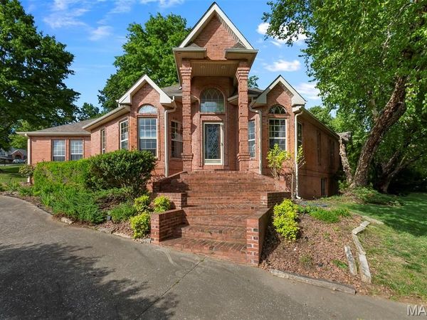 2204 Crown Point Drive , Cape Girardeau, MO 63701