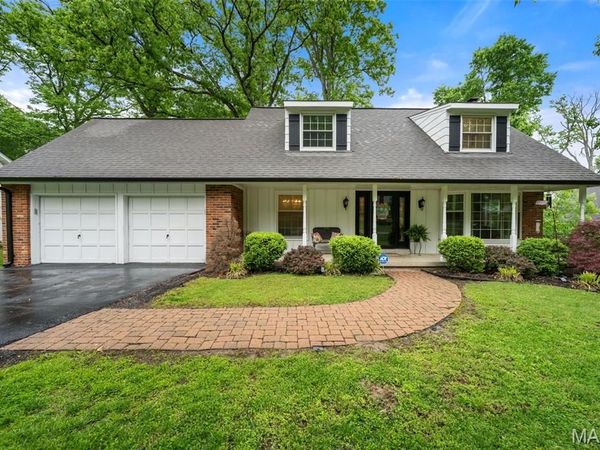 10 Chaminade Drive, St Louis, MO 63141