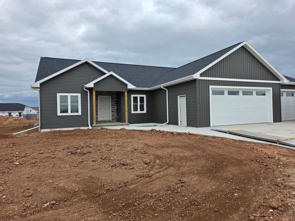 N9266 HOMESTEAD LANE, Appleton, WI 54915