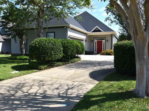 16 Marsh Pt, Gulf Shores, AL 36542