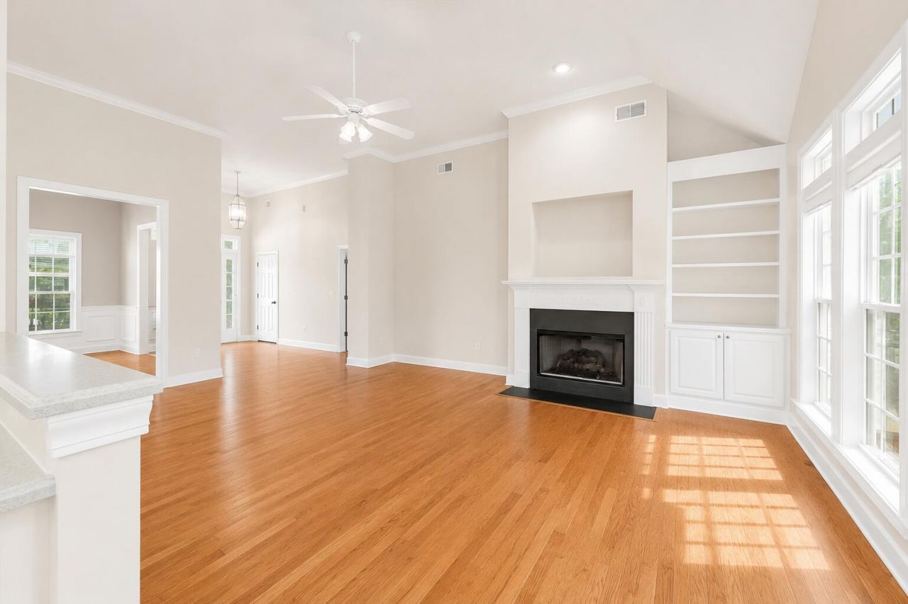 3525 Flowering Oak Way Photo 10
