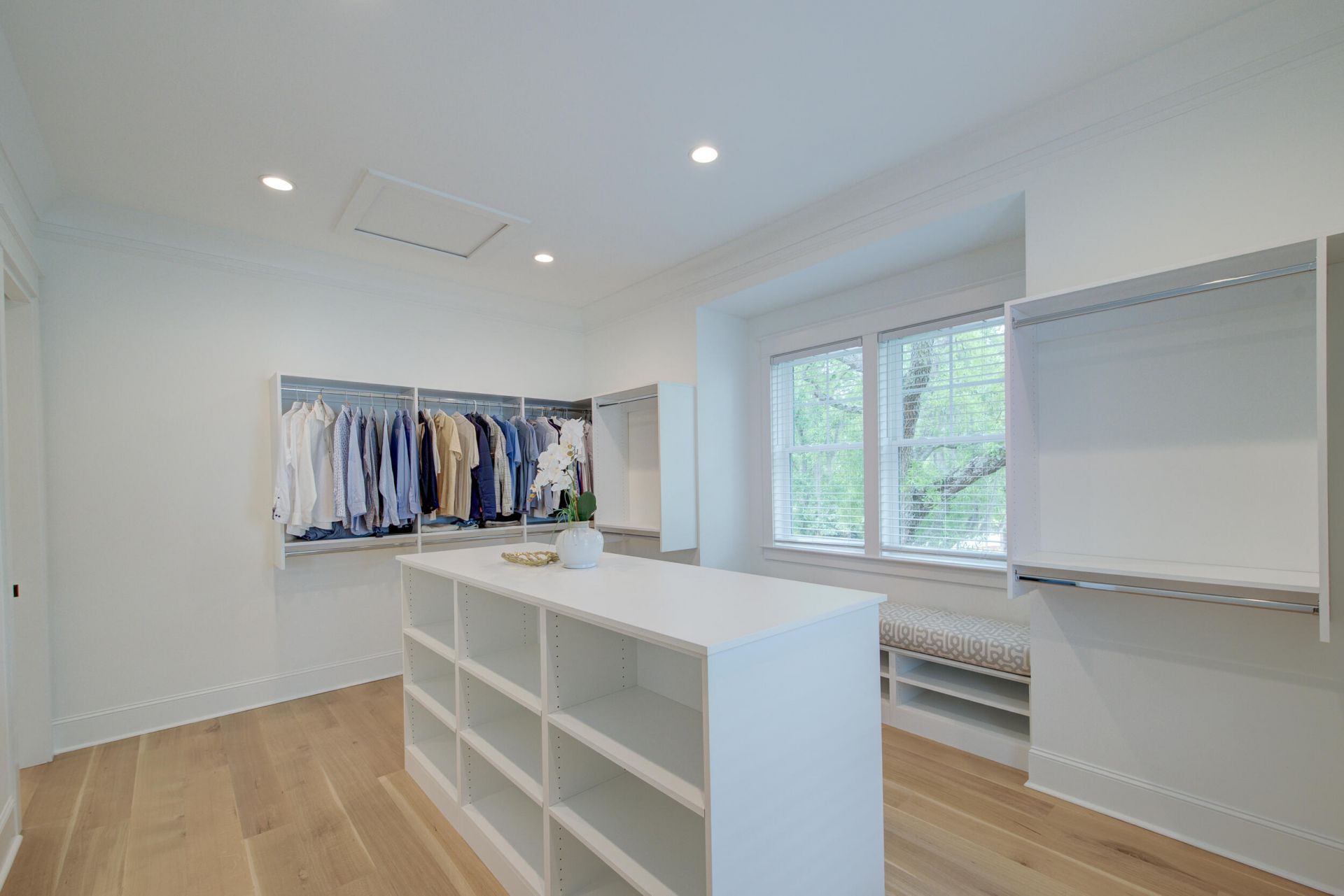 835 Dunham Street Photo 36