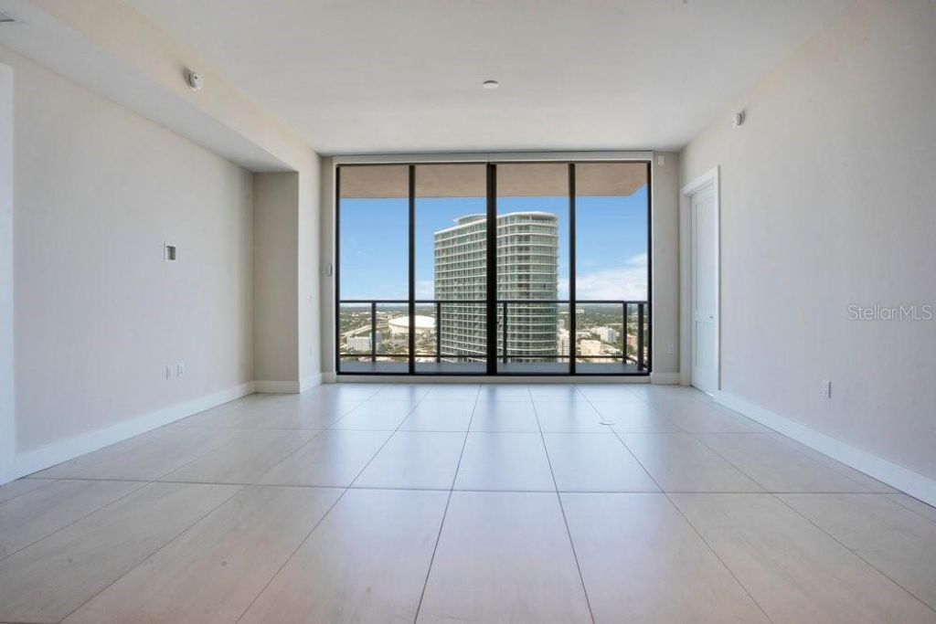 275 1st Avenue S, Unit 3808, Saint Petersburg, FL 33701 Photo