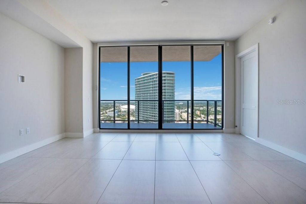 275 1st Avenue S, Unit 3808, Saint Petersburg, FL 33701 Photo