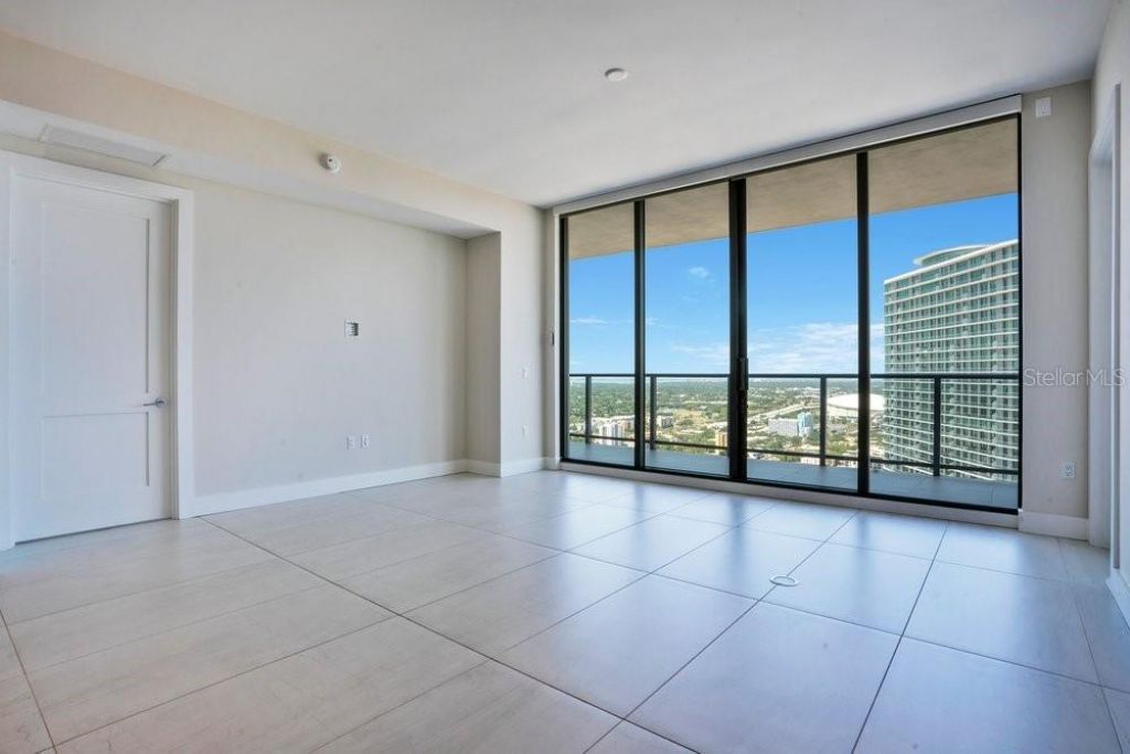 275 1st Avenue S, Unit 3808, Saint Petersburg, FL 33701 Photo