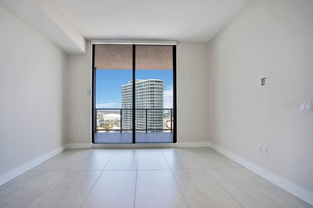 275 1st Avenue S, Unit 3808, Saint Petersburg, FL 33701 Photo
