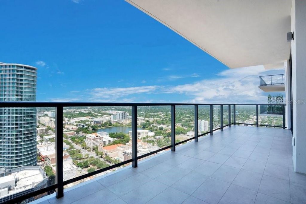 275 1st Avenue S, Unit 3808, Saint Petersburg, FL 33701 Photo