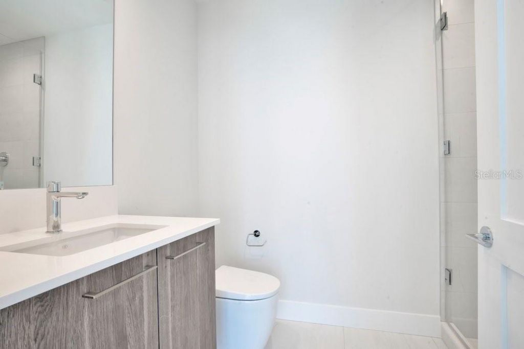 275 1st Avenue S, Unit 3808, Saint Petersburg, FL 33701 Photo