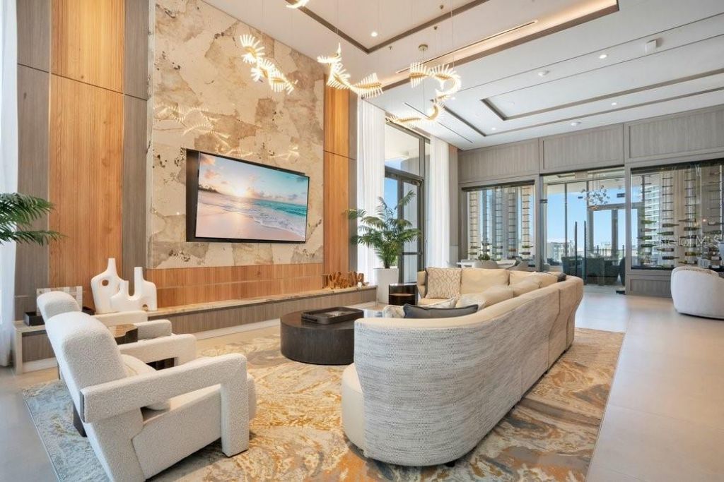 275 1st Avenue S, Unit 3808, Saint Petersburg, FL 33701 Photo
