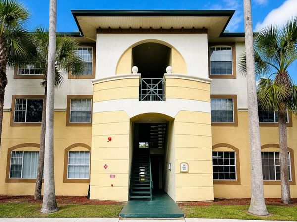 17114 CARRINGTON PARK DRIVE , Unit 213, TAMPA, FL 33647
