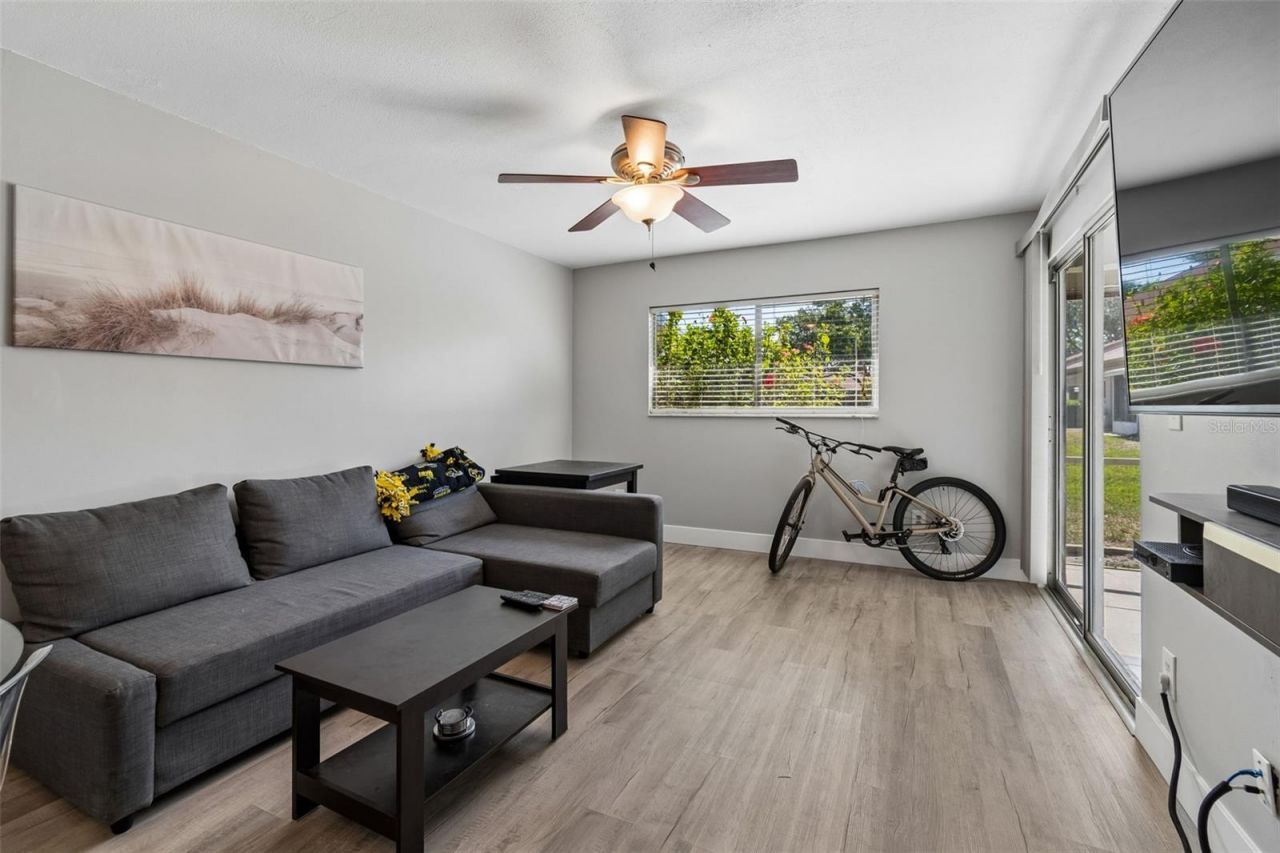 2460 Northside Drive, Unit 604, Clearwater, FL 33761 Photo
