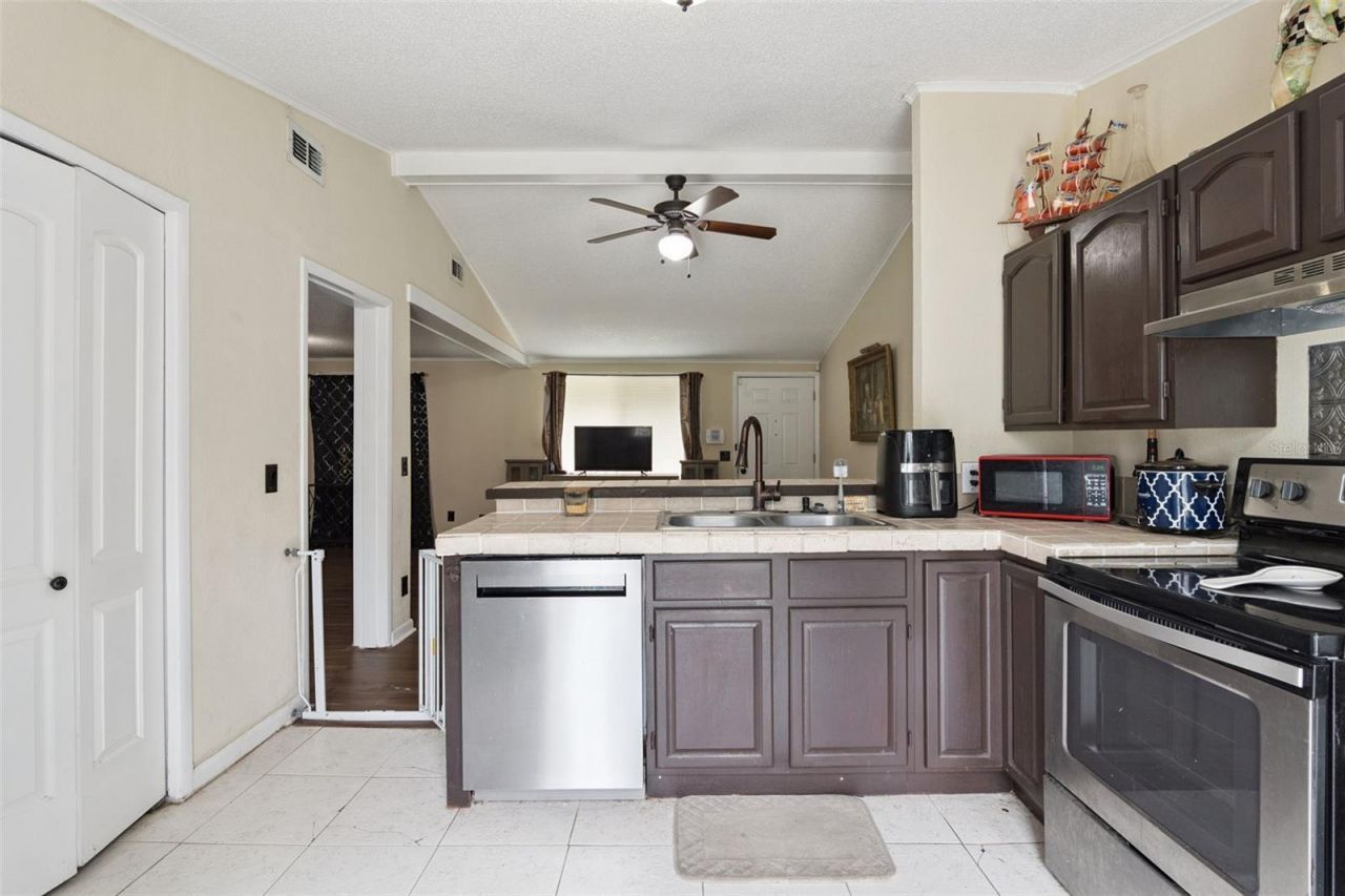 25 W Thrush Street, Apopka, FL 32712 Photo