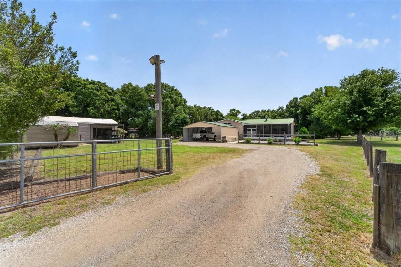 15623 Alderman Turner Road, Wimauma, FL 33598 Photo