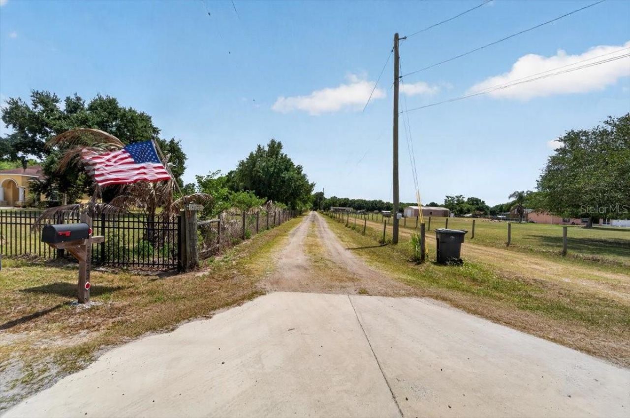 15623 Alderman Turner Road, Wimauma, FL 33598 Photo