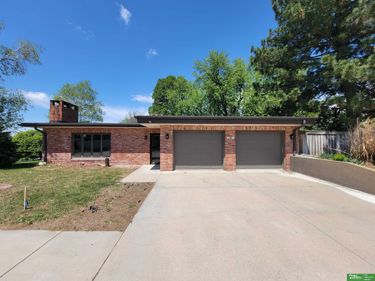 1010 10th Street , Henderson, NE 68371