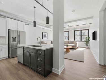 1040 O Street , Unit 330, Lincoln, NE 68508