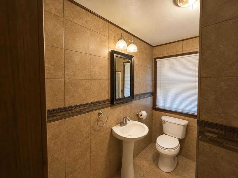 552 E Chillicothe Avenue, Bellefontaine, OH 43311 Photo 8