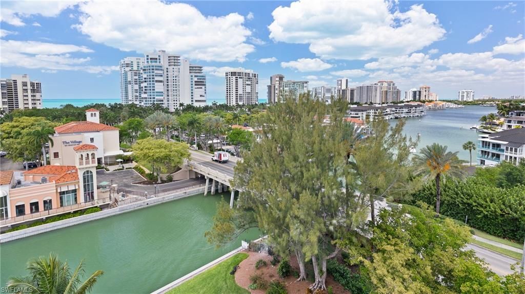 250 Park Shore Dr , Unit 803, Naples, FL 34103 Photo