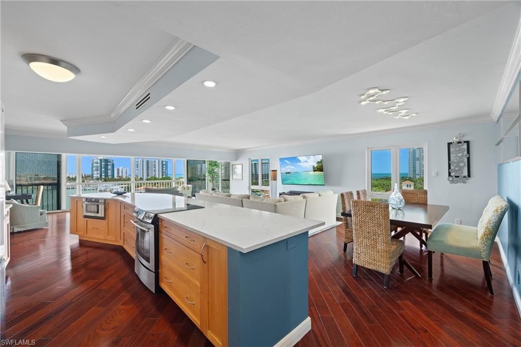 250 Park Shore Dr , Unit 803, Naples, FL 34103 Photo