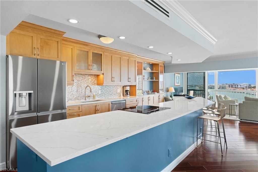 250 Park Shore Dr , Unit 803, Naples, FL 34103 Photo