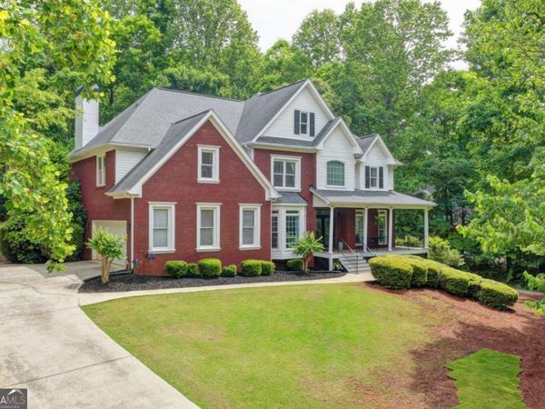 5062 Oak Farm Way, Flowery Branch, GA 30542
