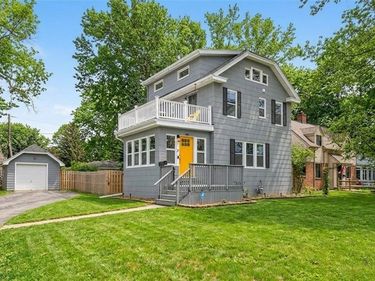 29 W Boulevard Parkway, Rochester, NY 14612