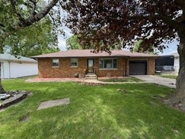 1718 Grace Street , Streator, IL 61364