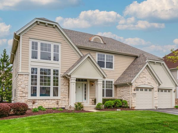 258 Colonial Drive , Vernon Hills, IL 60061