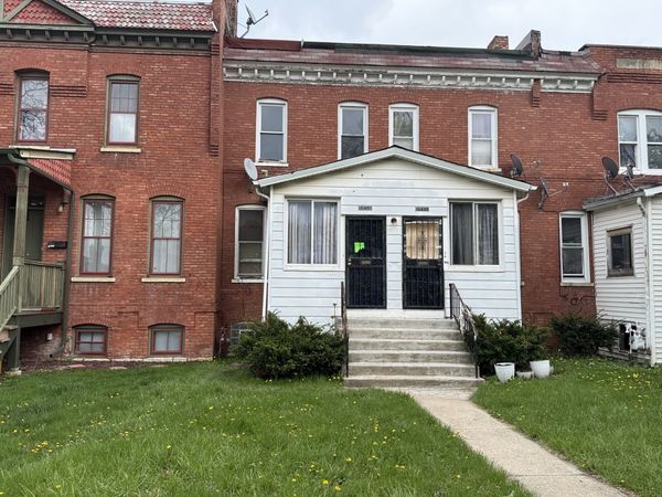 10437 S Corliss Avenue , Chicago, IL 60628