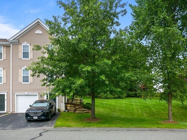 77 Buttercup Ln, Unit 77, Grafton, MA 01560