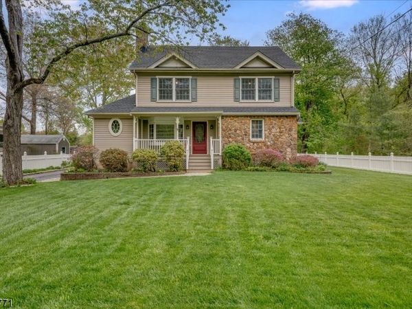 315 Morristown Rd, Long Hill, NJ 07933