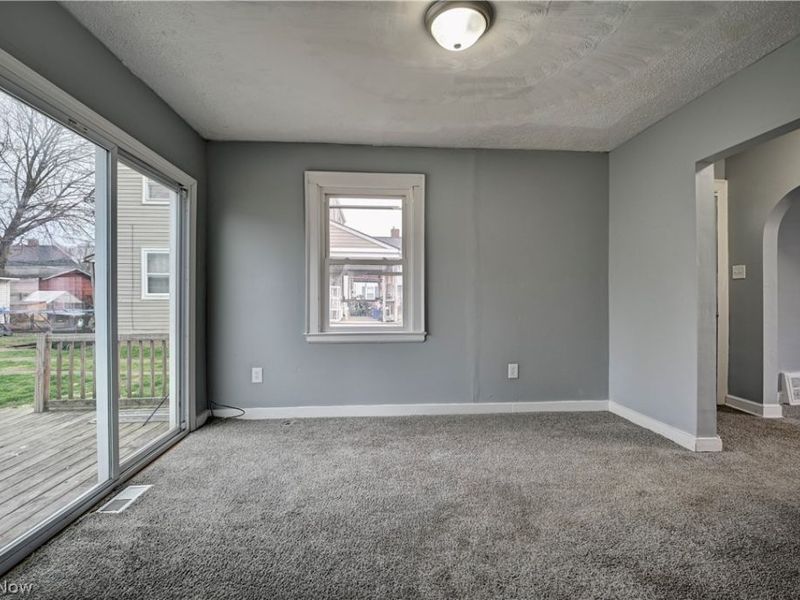 1379 Maryland Avenue SW, Canton, OH 44710 Photo 8