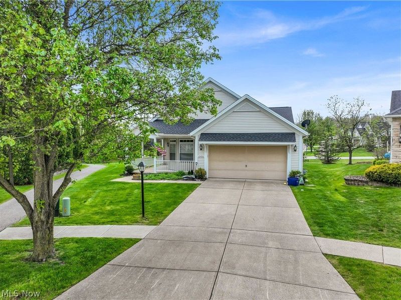 10400 E Ravine View Court, North Royalton, OH 44133 Photo 1