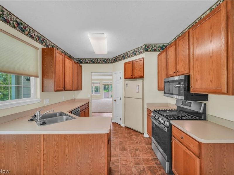 10400 E Ravine View Court, North Royalton, OH 44133 Photo 11