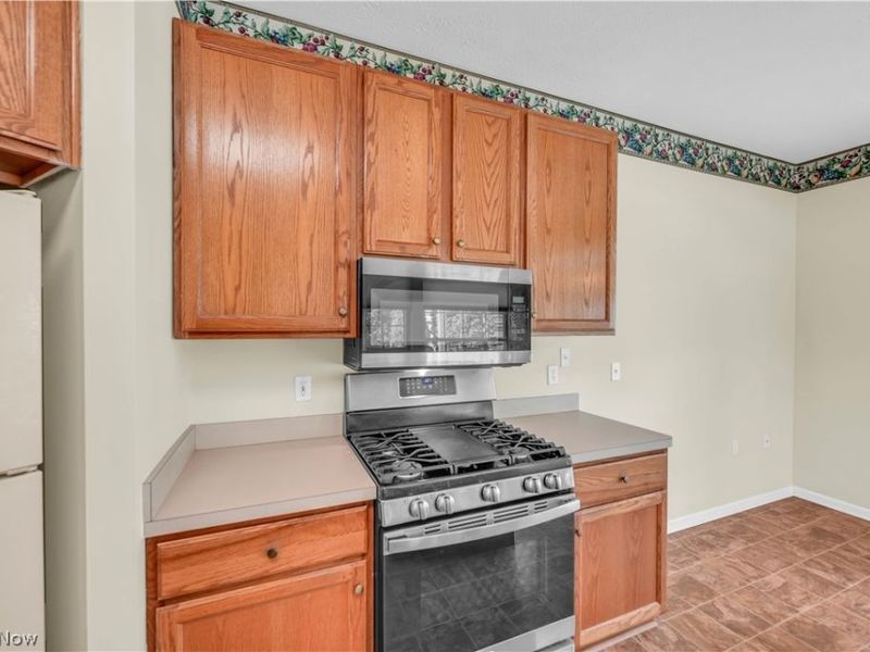 10400 E Ravine View Court, North Royalton, OH 44133 Photo 12