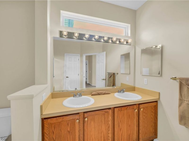10400 E Ravine View Court, North Royalton, OH 44133 Photo 22