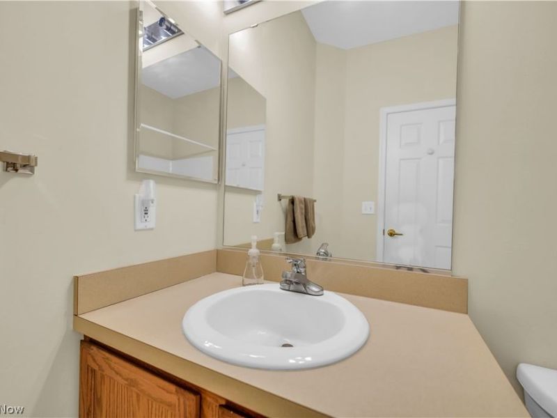 10400 E Ravine View Court, North Royalton, OH 44133 Photo 32