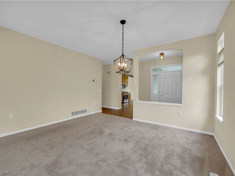 10400 E Ravine View Court, North Royalton, OH 44133 Photo 4