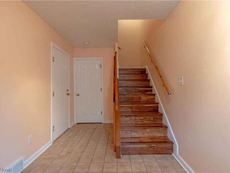 6830 Chaffee Court, Brecksville, OH 44141 Photo 2