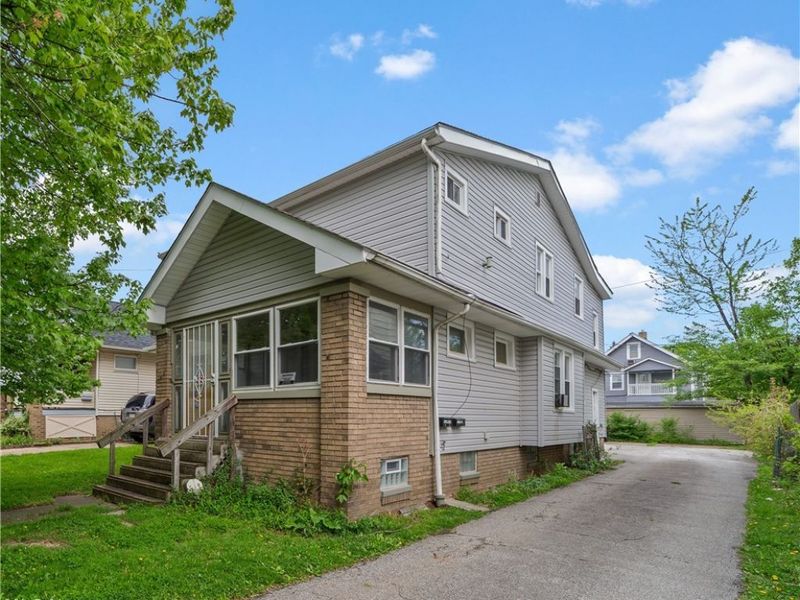 10816 Governor Avenue, Cleveland, OH 44111 Photo 1