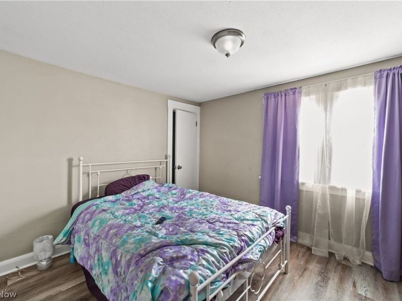 10816 Governor Avenue, Cleveland, OH 44111 Photo 14