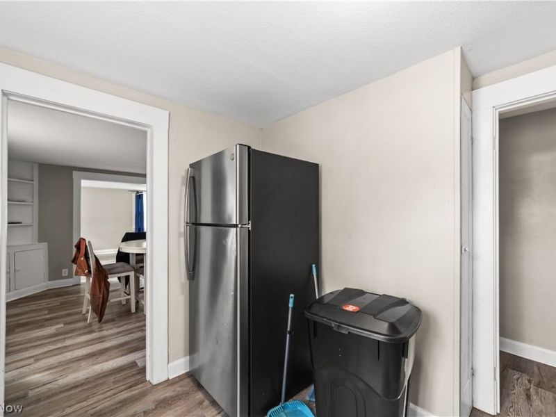 10816 Governor Avenue, Cleveland, OH 44111 Photo 17