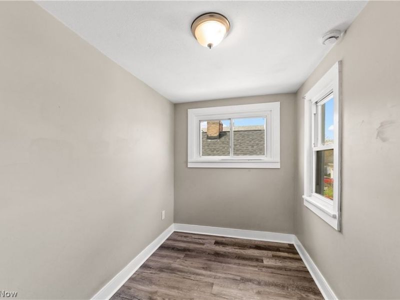 10816 Governor Avenue, Cleveland, OH 44111 Photo 5