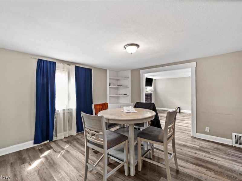 10816 Governor Avenue, Cleveland, OH 44111 Photo 8