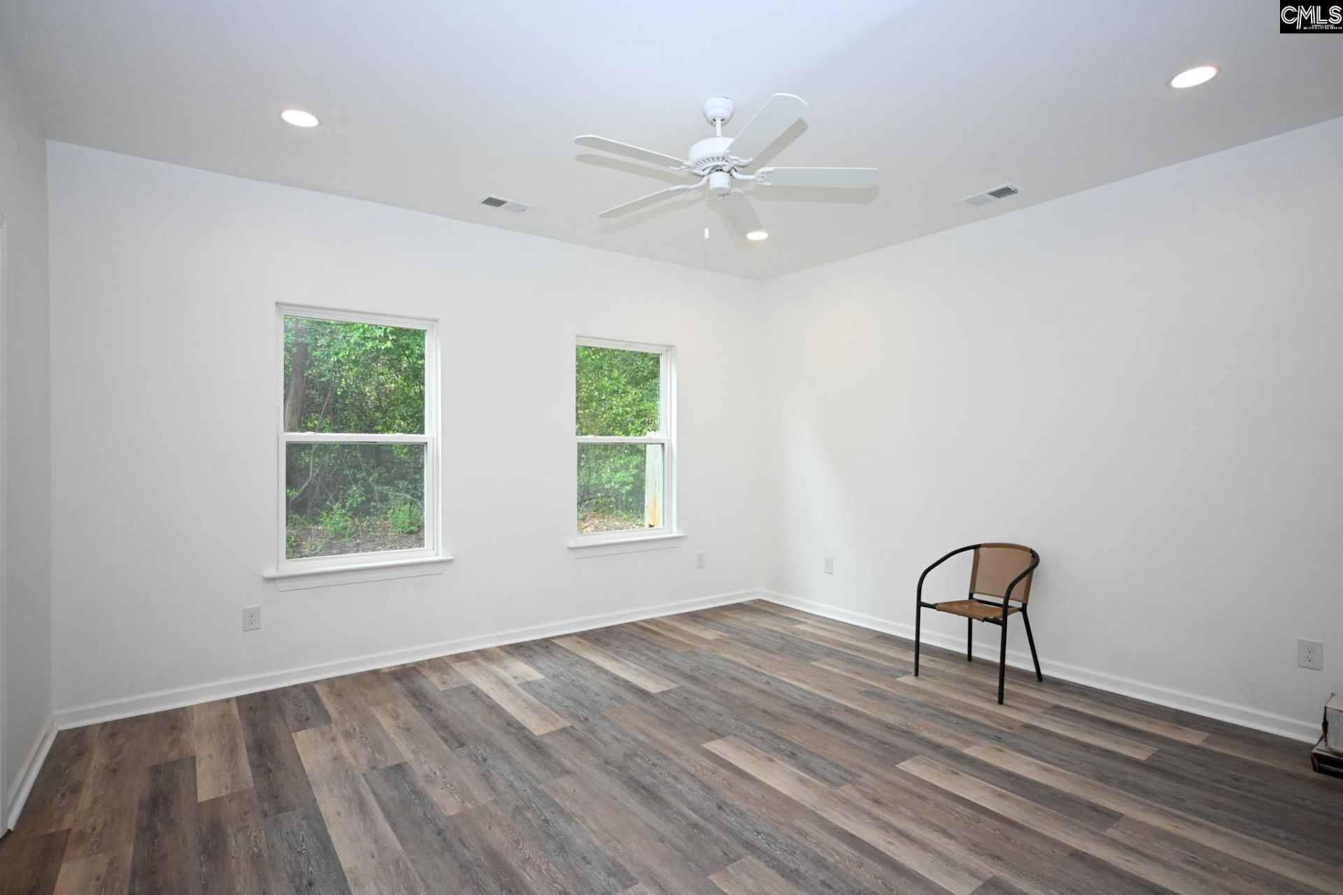 357 Wilson Street Photo 18