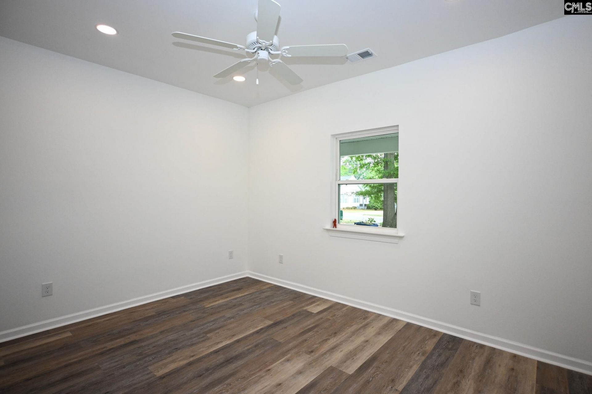 357 Wilson Street Photo 24