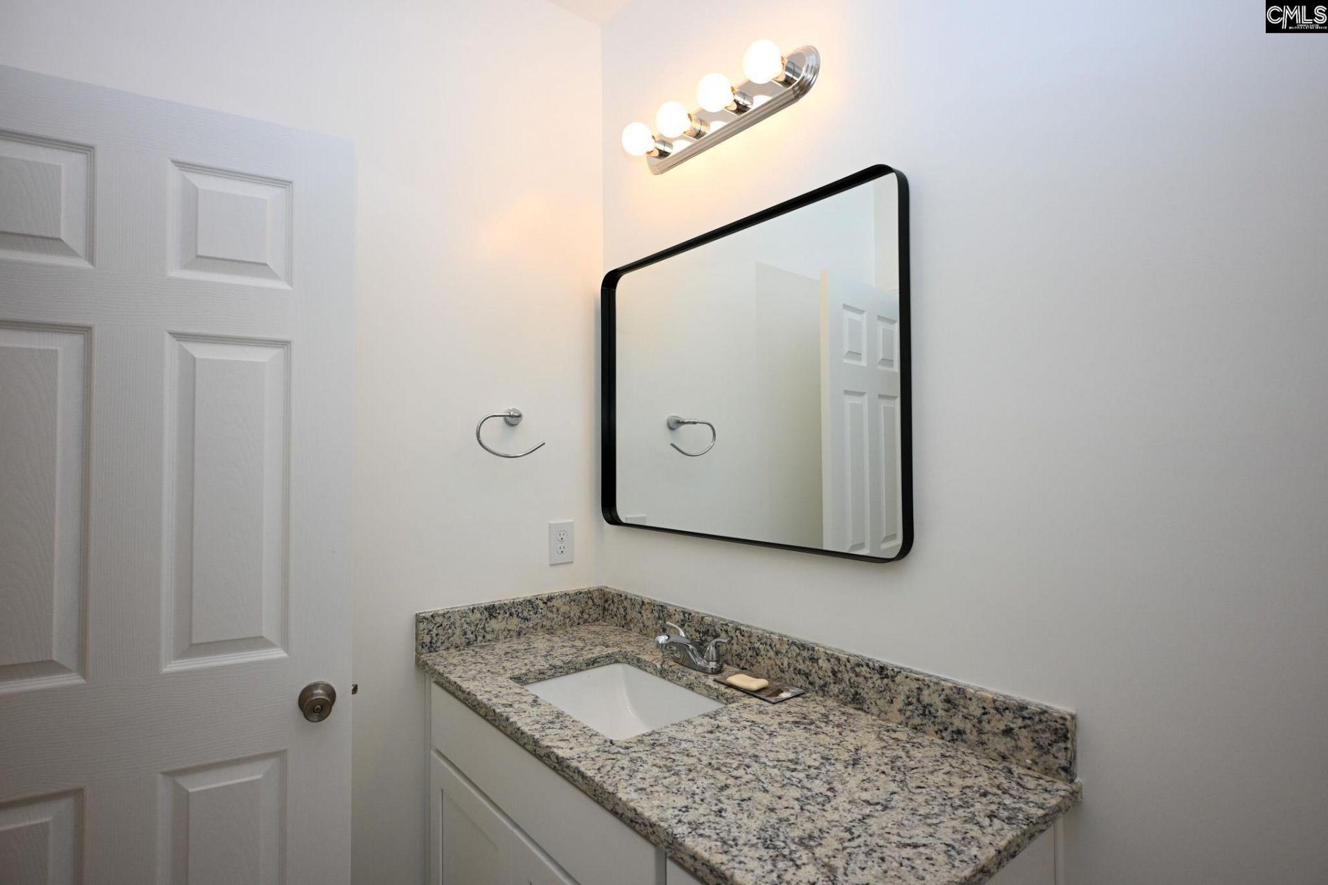 357 Wilson Street Photo 27