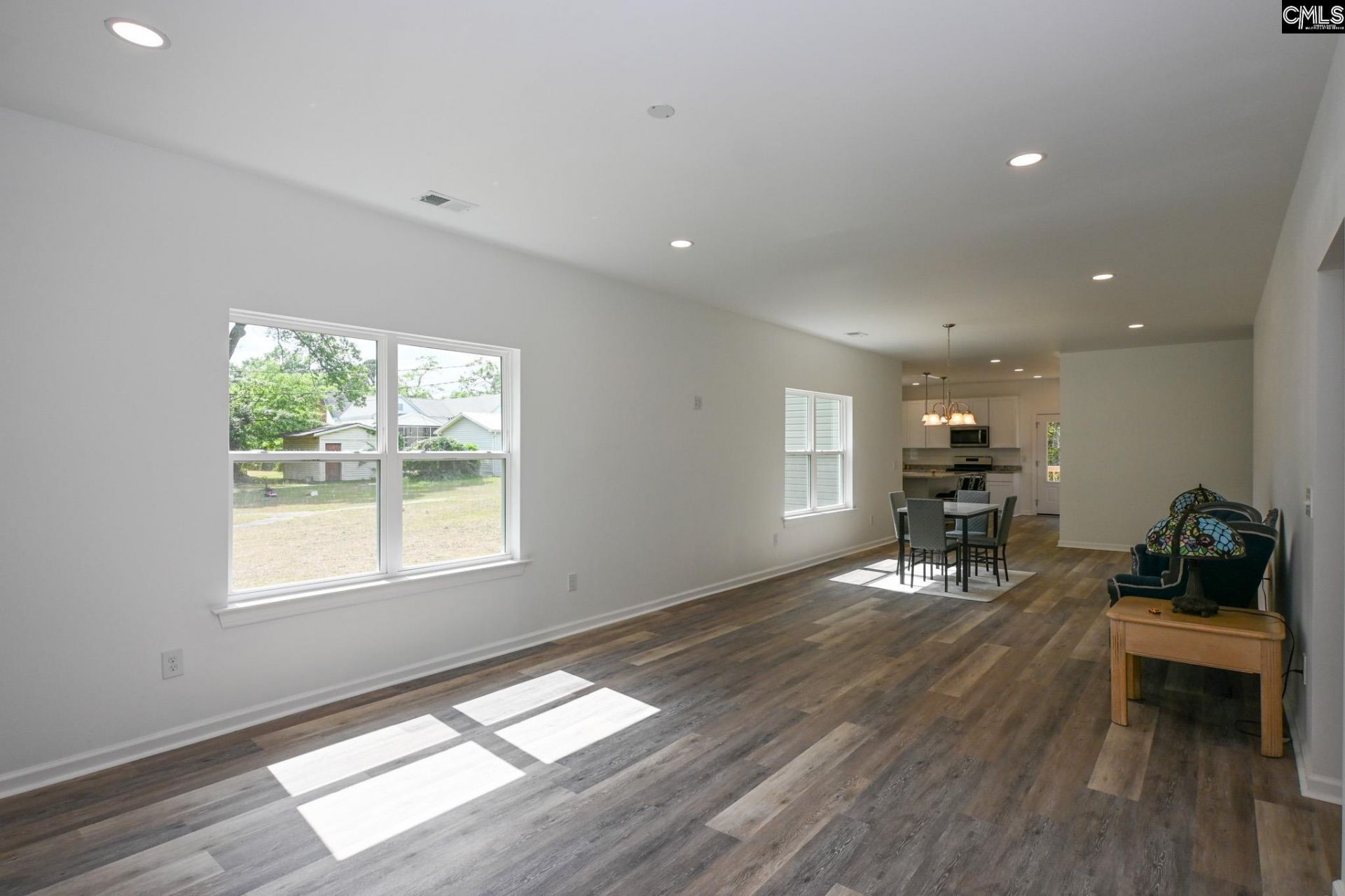 357 Wilson Street Photo 6