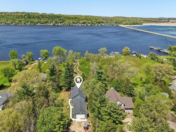 W10582 County Road V, Poynette, WI 53955